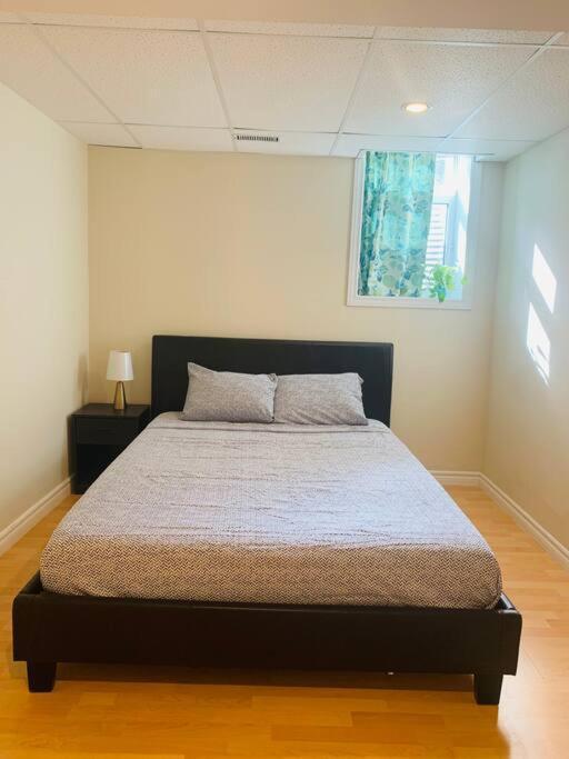 Finished 2 Bedroom Apartment In An Upscale Area Of Ajax Eksteriør billede