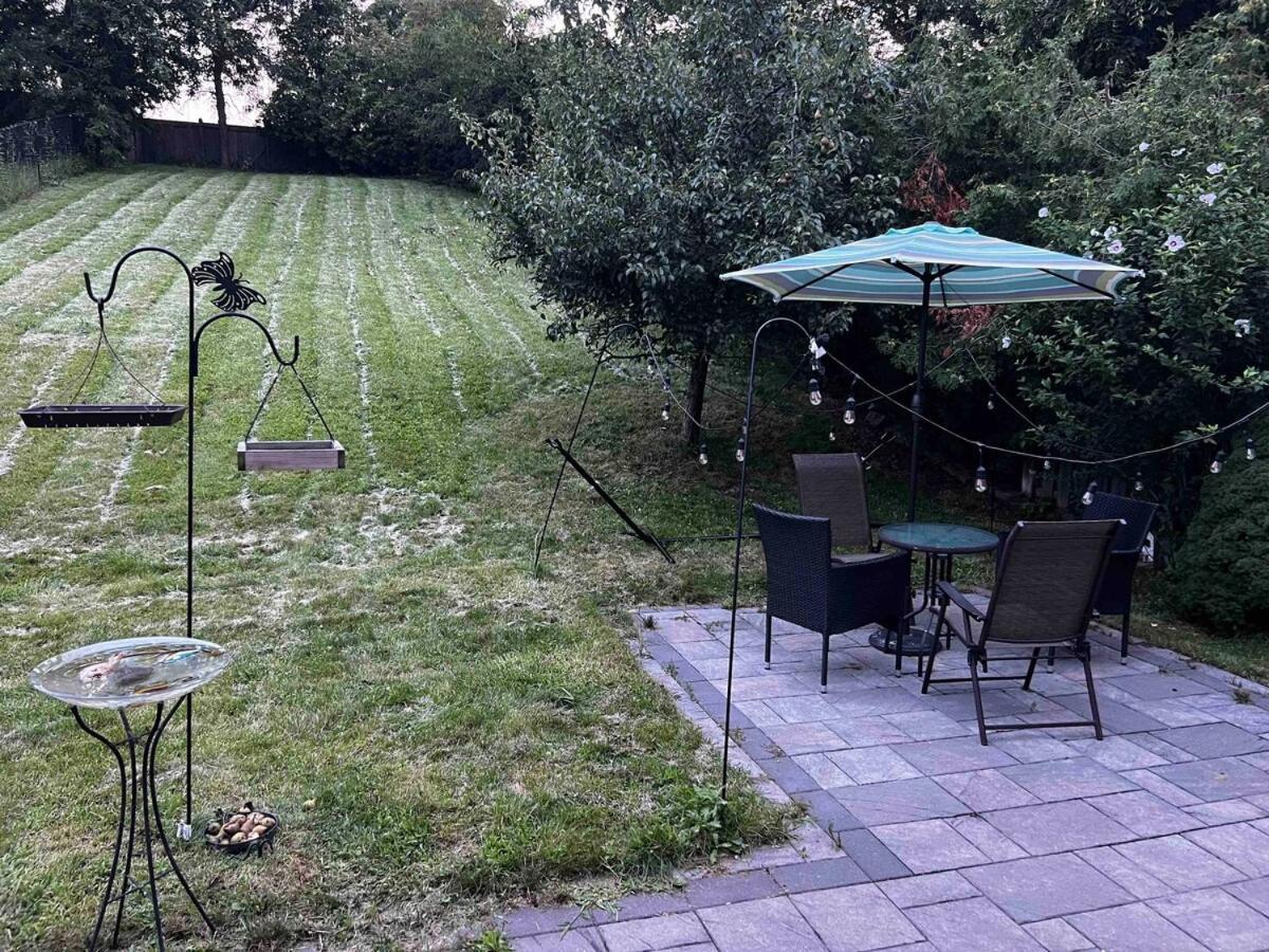 Finished 2 Bedroom Apartment In An Upscale Area Of Ajax Eksteriør billede